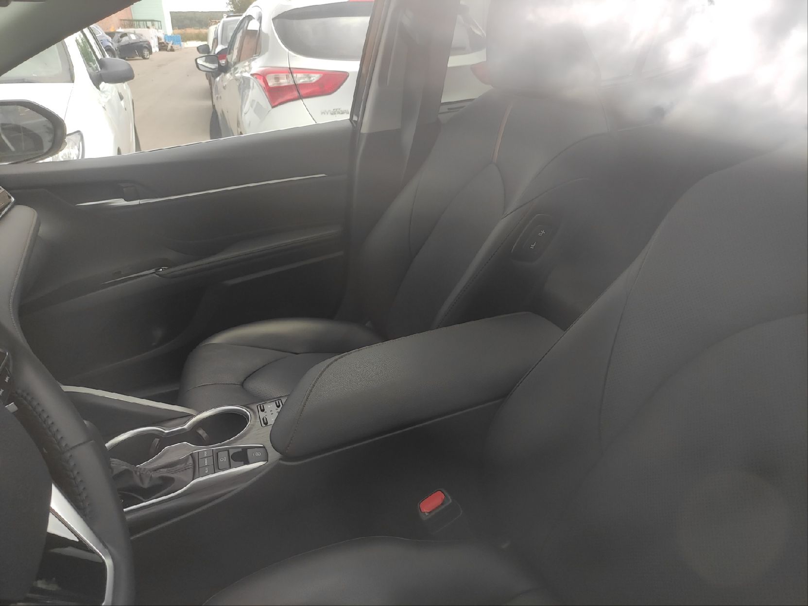 TOYOTA CAMRY, 2023 года выпуска, идентификационный номер (VIN): LVGBC74KXPG246556, № кузова (прицепа): LVGBC74KXPG246556, шасси (рамы): отсутствует, мощность двигателя 206,7 л.с., 152 кВт, объем двигателя: 2487 куб.см, цвет: черный, гос. номер В245МР77