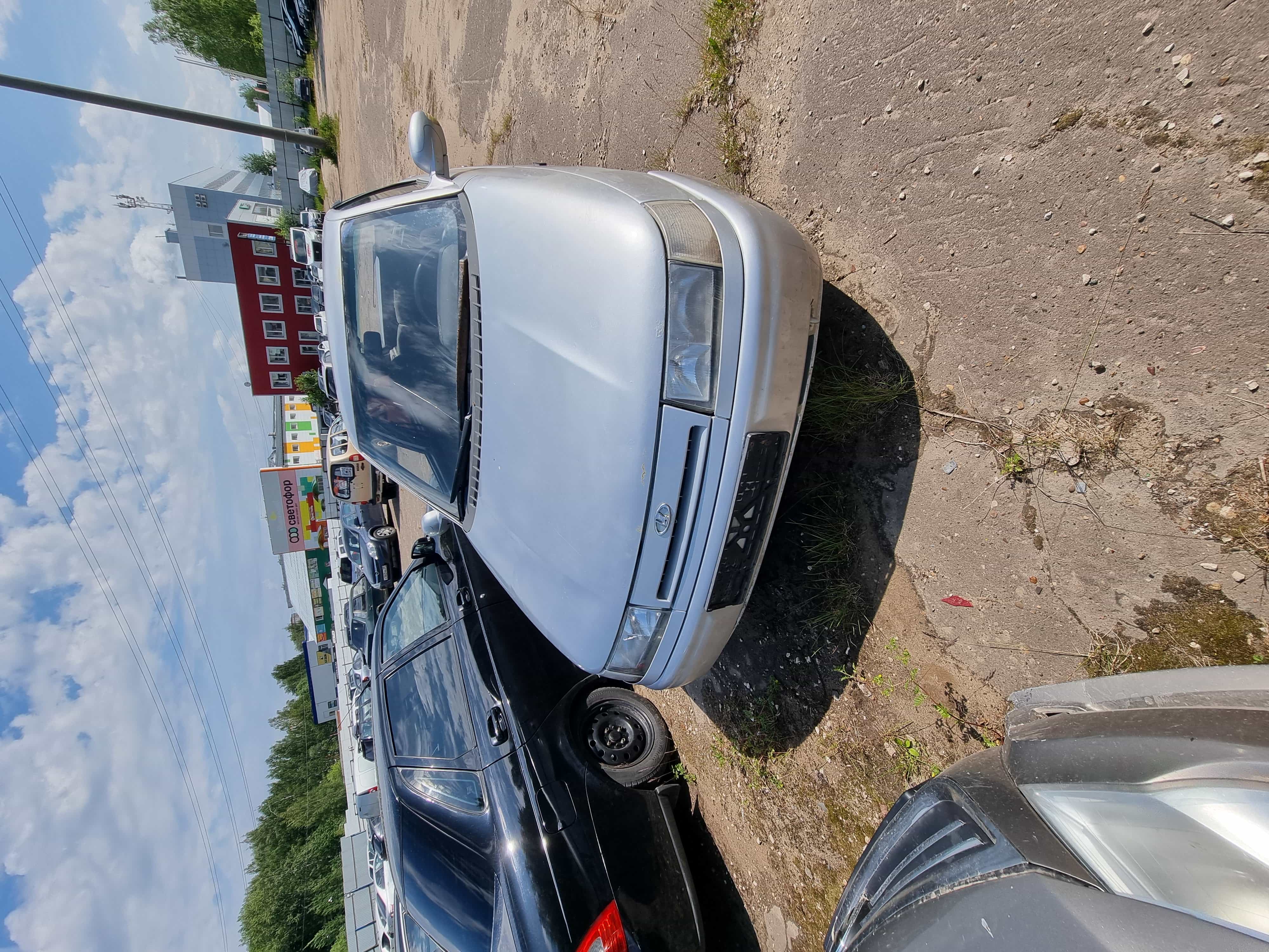 Лот № 44. Автомобиль марки ВАЗ 21120, г.р.з. К336АЕ11, VIN XTA21120020047894, 2001 года выпуска, в корпусе серого цвета, госномер отсутствует, по корпусу машины имеются сколы и пятна ржавчины (11-007566)