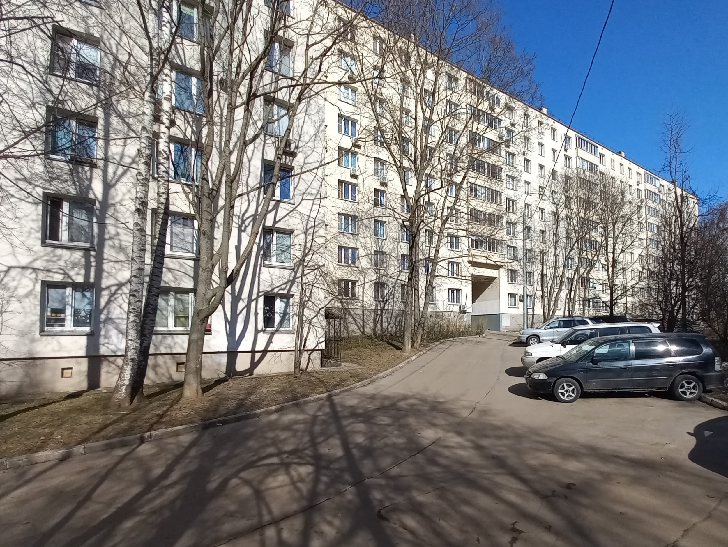 Продажа имущества, находящегося в собственности города Москвы, жилое помещение по адресу: г. Москва, ул. Инессы Арманд, д. 4, корп. 2, кв. 143, общей площадью 44,1 кв. м (этаж № 1), кадастровый номер: 77:06:0009010:1852