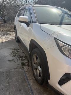 TOYOTA; RAV4