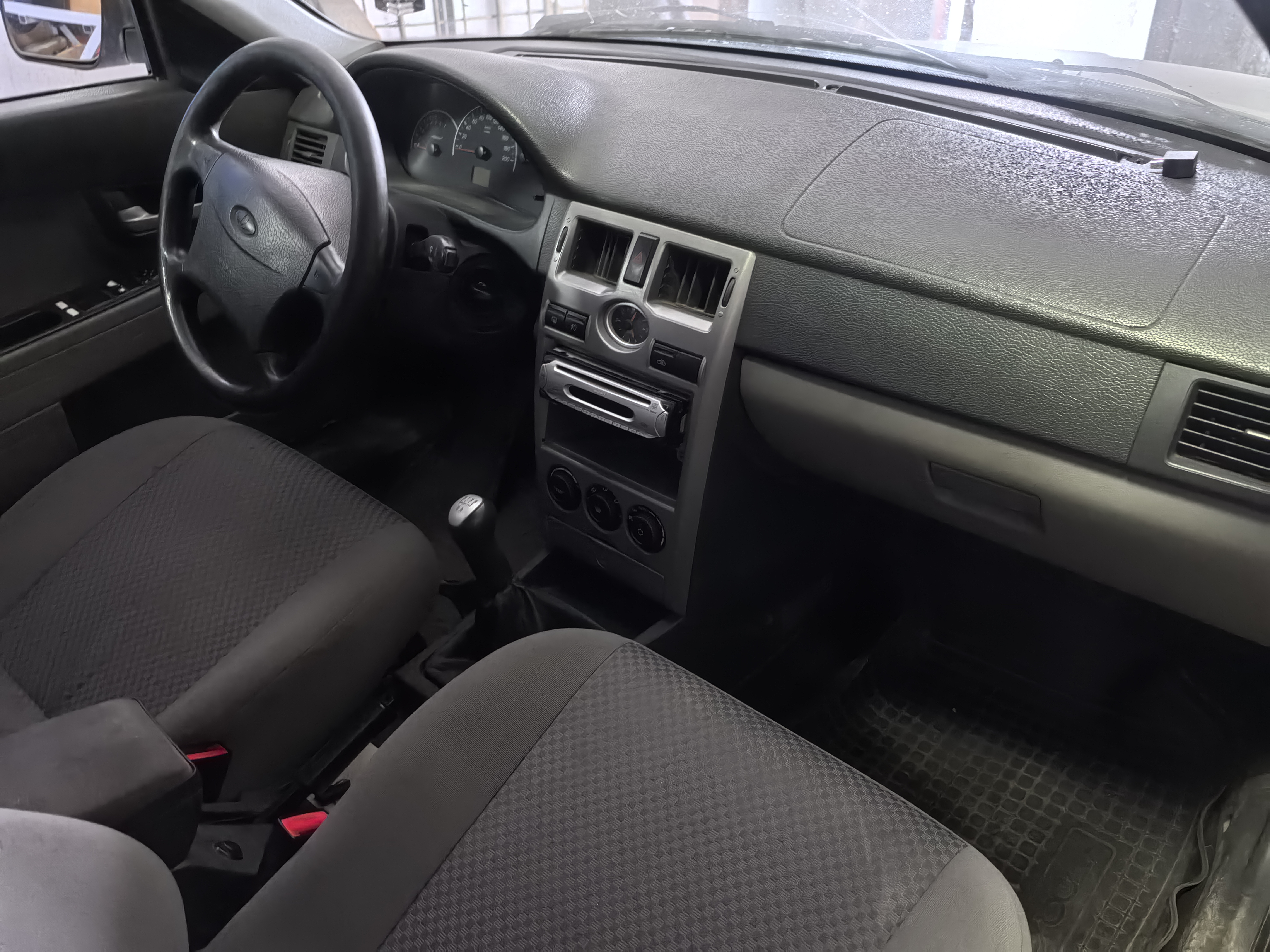 Транспортное средство LADA 217030 LADA PRIORA