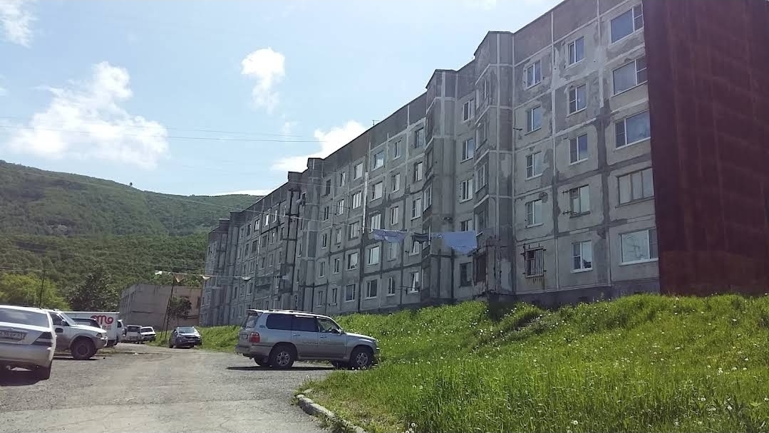 Квартира площадью 28,9 кв. м, кадастровый номер 41:01:0010126:2246, местоположение: Камчатский край, г. Петропавловск-Камчатский, ул. Гастелло, д. 7, кв. 80. Обременение - ипотека.