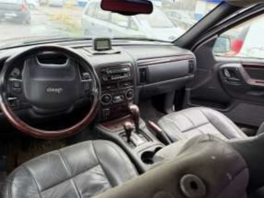 Автомобиль Джип Гранд Чероки (JEEP GRAND CHEROKEE) 2002 года выпуска, г/н Р197ВХ.
