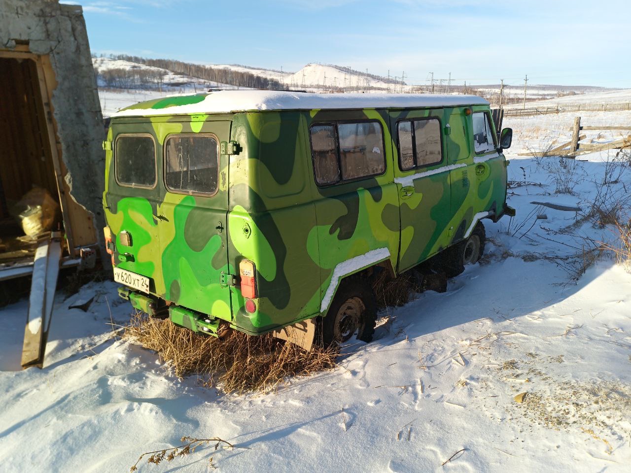 ТС УАЗ 3962, г/н У620ХТ24, кузов № 0018806, двигатель № 417 Б-Н, цвет хаки. Рабочее состояние и комплектность автомобиля не проверялось. Находится в г. Шарыпово, данное имущество обращено в доход государства (Документы отсутствуют) (2482/25)