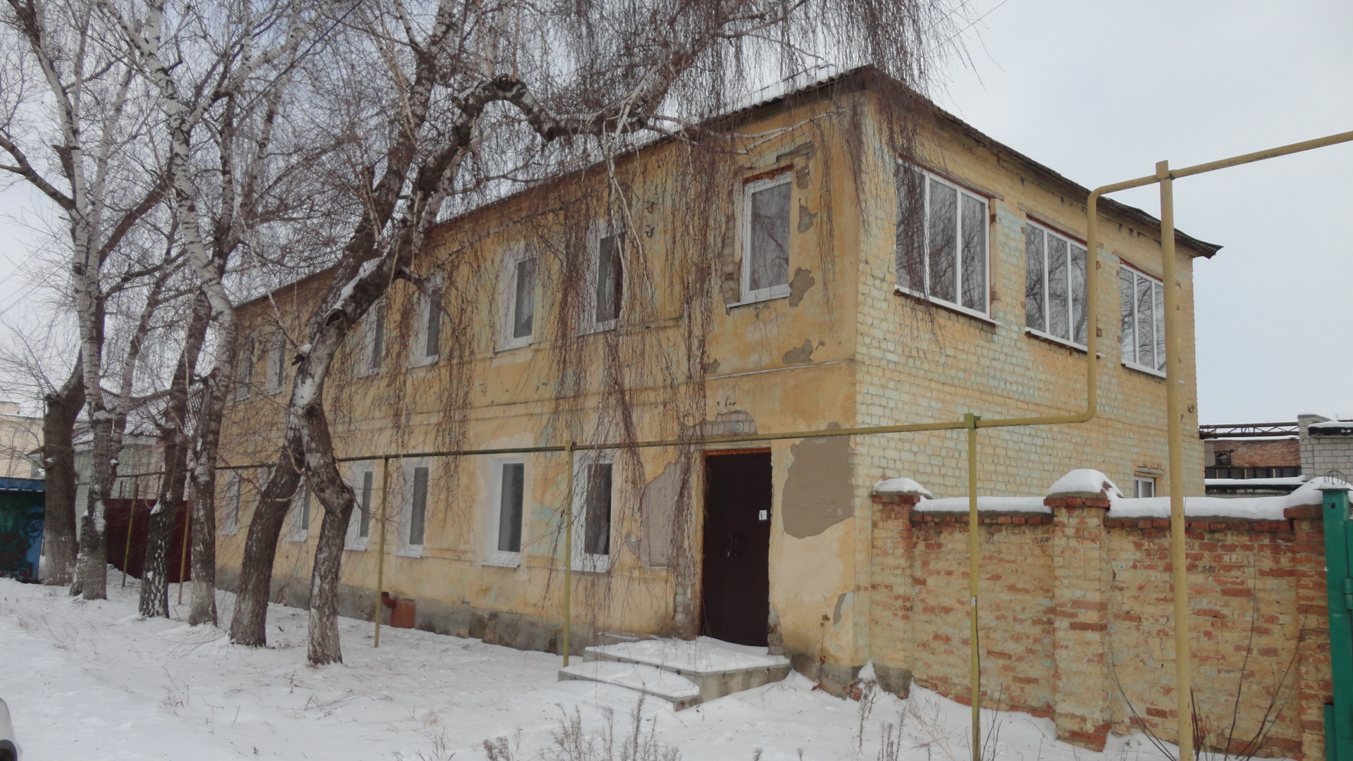 Нежилое здание