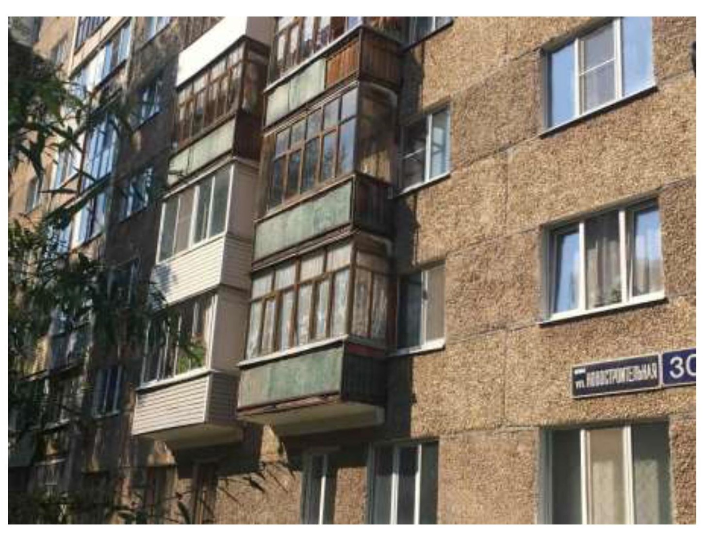 Доля в праве общей долевой собственности (1/2 доли) на квартиру площадью 28,2 кв. м, назначение – жилое, этаж 1, кадастровый номер 18:26:041094:496, местонахождение: Удмуртская Республика, г. Ижевск, ул. Новостроительная, д. 30, кв. 110.