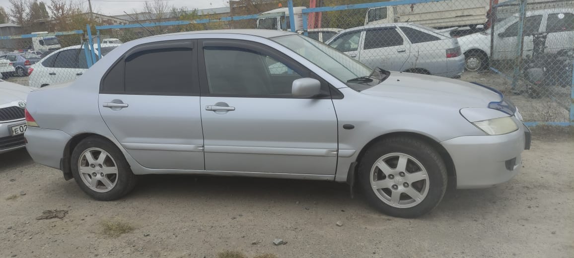 Автомобили отечественных и зарубежных марок в неисправном техническом состоянии
