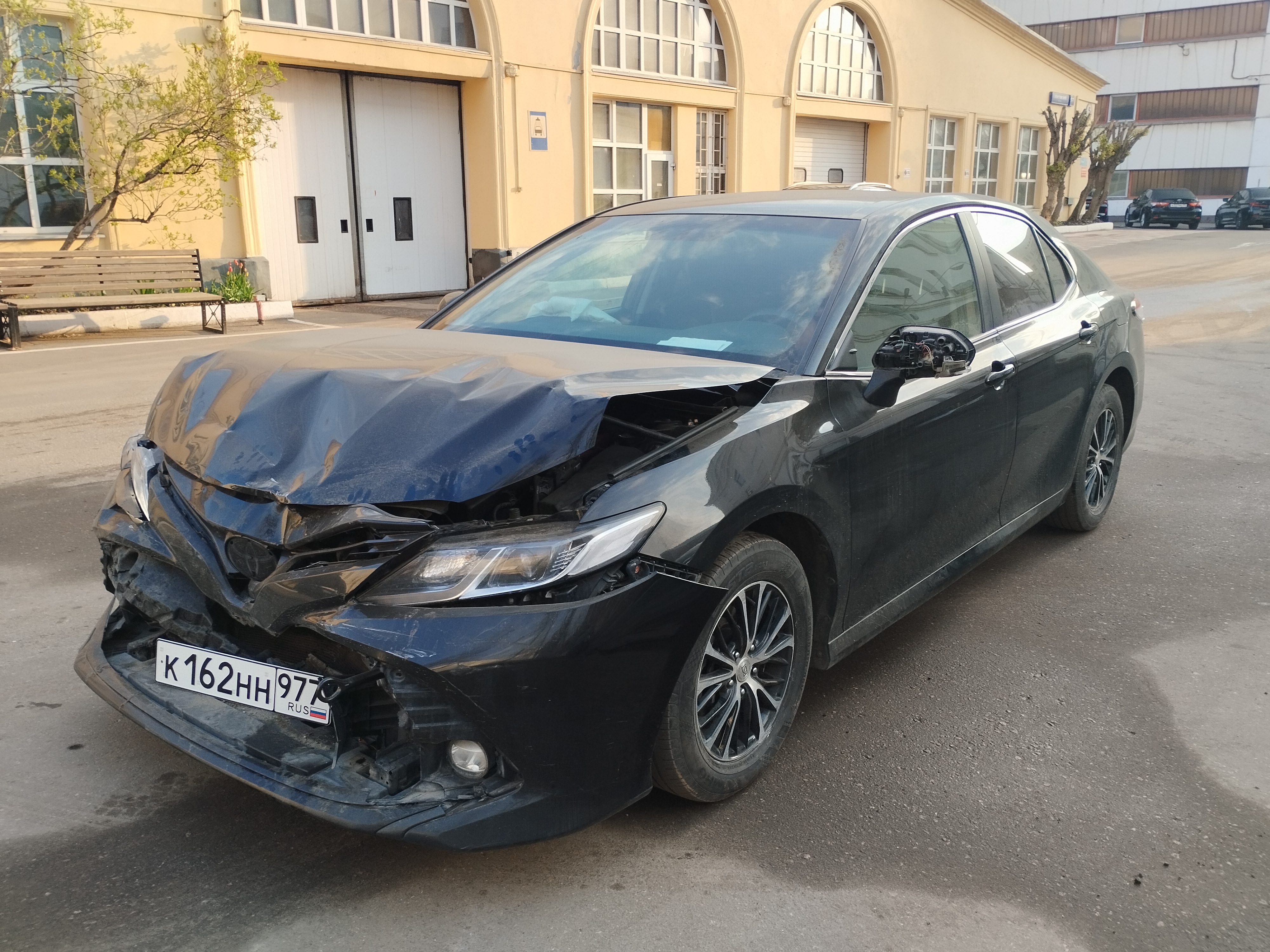 Продажа транспортного средства Легковой автомобиль Toyota Camry (VIN XW7BN4HK70S102903) посредством публичного предложения