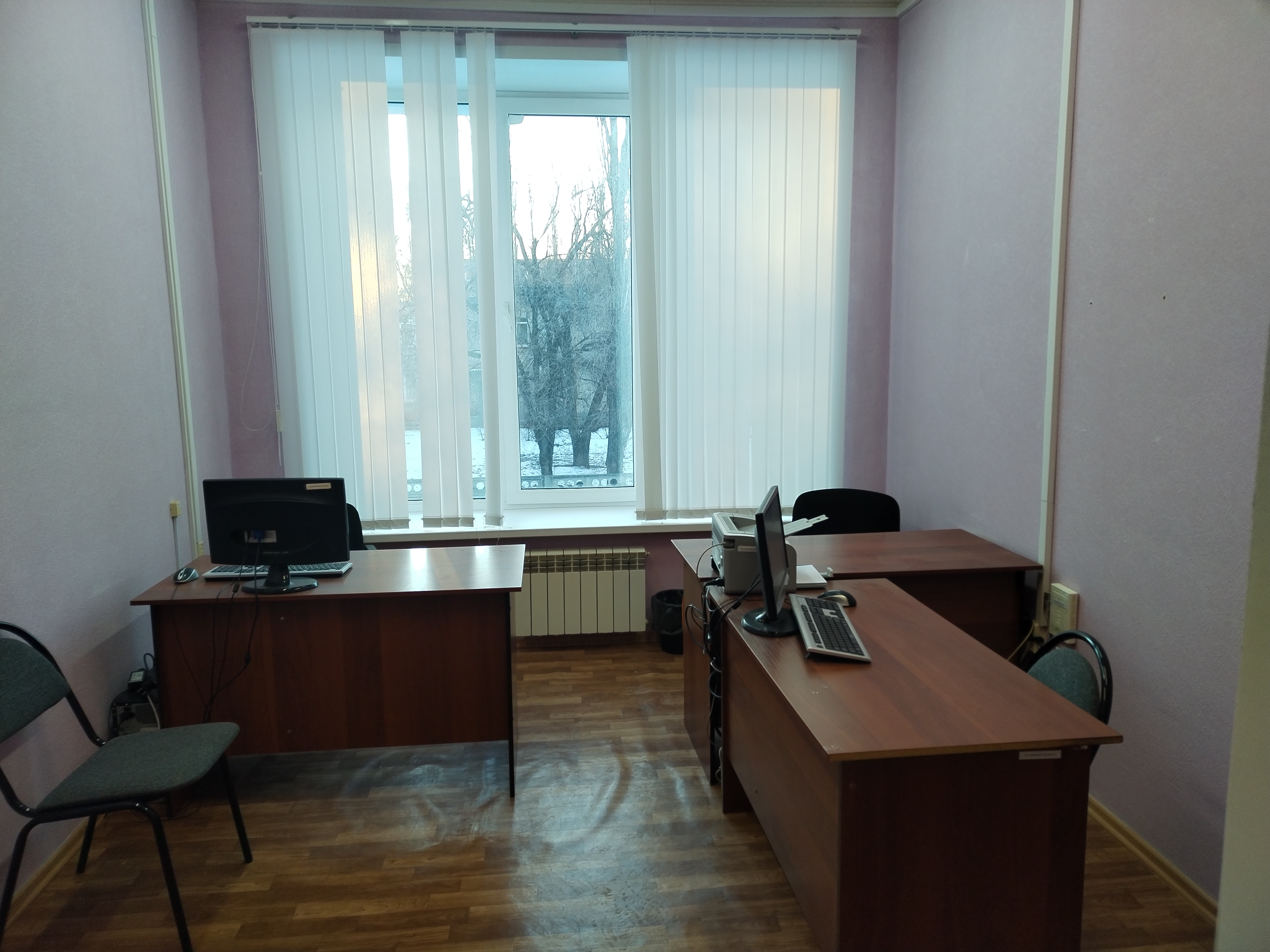Нежилое офисное помещение площадью: 12,7 кв. м., номер помещения – 31, расположенное на 2 этаже здания МАУ «Бизнес-инкубатор БМР», входит в состав объекта муниципальной собственности Балаковского муниципального района Саратовской области – административного здания, общей площадью 2 213,7 кв. м кадастровый номер 64:40:020405:173.