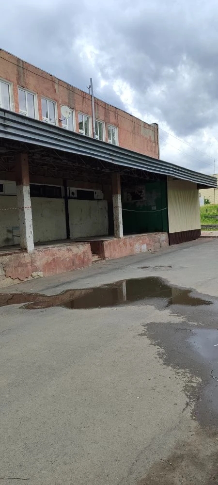 Встроенное помещение на первом этаже в нежилом здании с кадастровым номером 02:75:011808:37, расположенном по адресу: 453571, Республика Башкортостан, г. Межгорье, ул. 40 лет Победы, д. 54, общей площадью 13,3 кв.м.