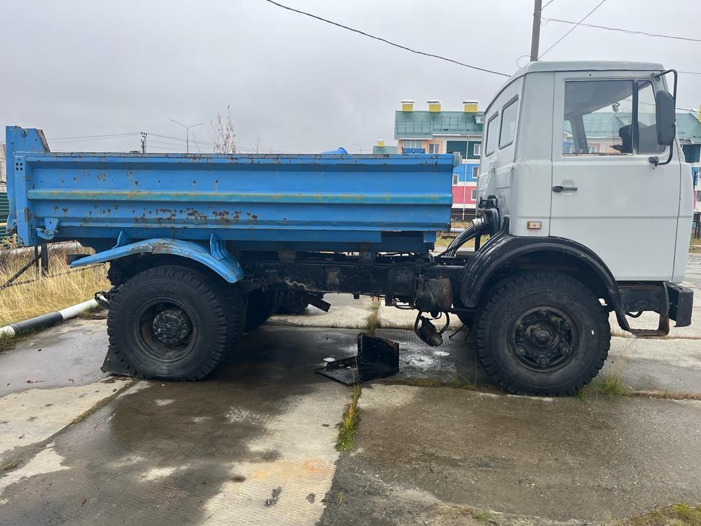 Автомобиль МАЗ-5551