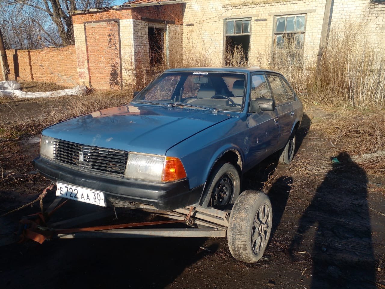 А/м М2141, 1994 г/в, г/н Е722ЕЕ30, № двигателя 0007961, № шасси 0510359, № кузова 589644, цвет гольфстрим. 1 шт.