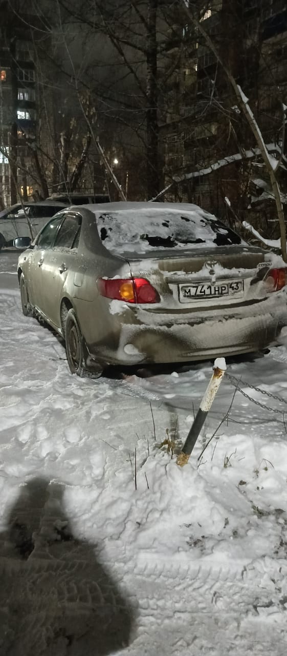 Легковой автомобиль Toyota COROLLA, 2007 г.в., г/н М741HР43, цвет серебристый, VIN JTNBV56E002034790, номер кузова (прицепа) JTNBV56E002034790; № двиг.: 0103318; Объём двигателя, см куб.: 1598.000, мощность двигателя, кВт: 91.000; Мощность двигателя, л.с: 124.000
