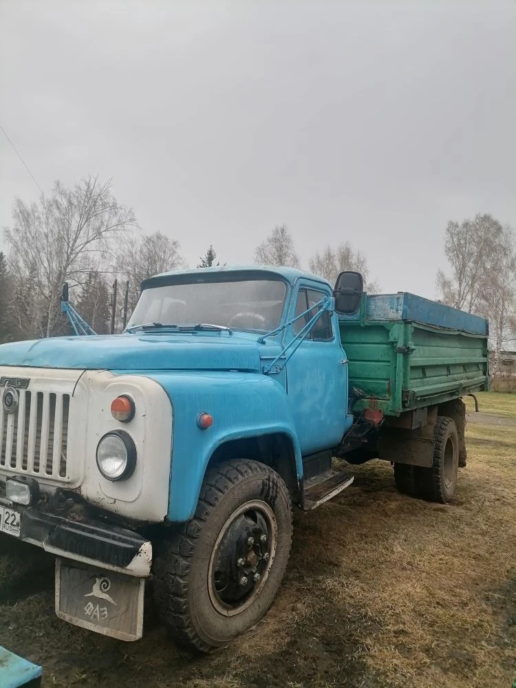 Автомобиль марки ГАЗ САЗ 3507