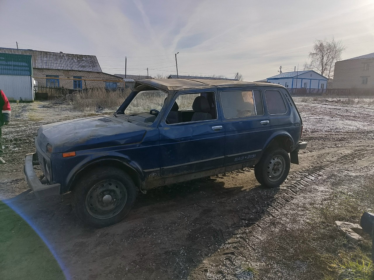 Автомобиль Lada 21310