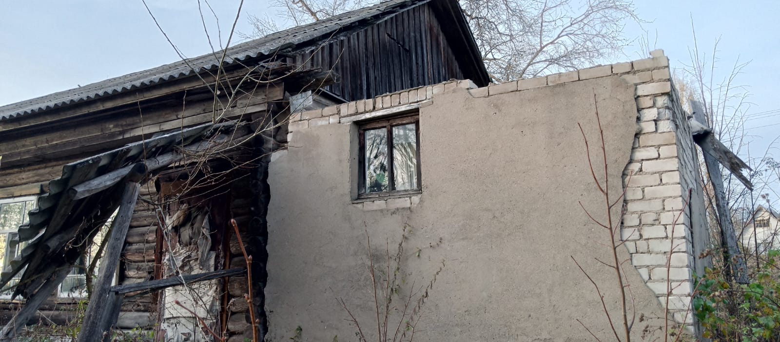 Нежилое здание с земельным участком по адресу: Ярославская область, Первомайский район, д.Щеколдино, д. 3