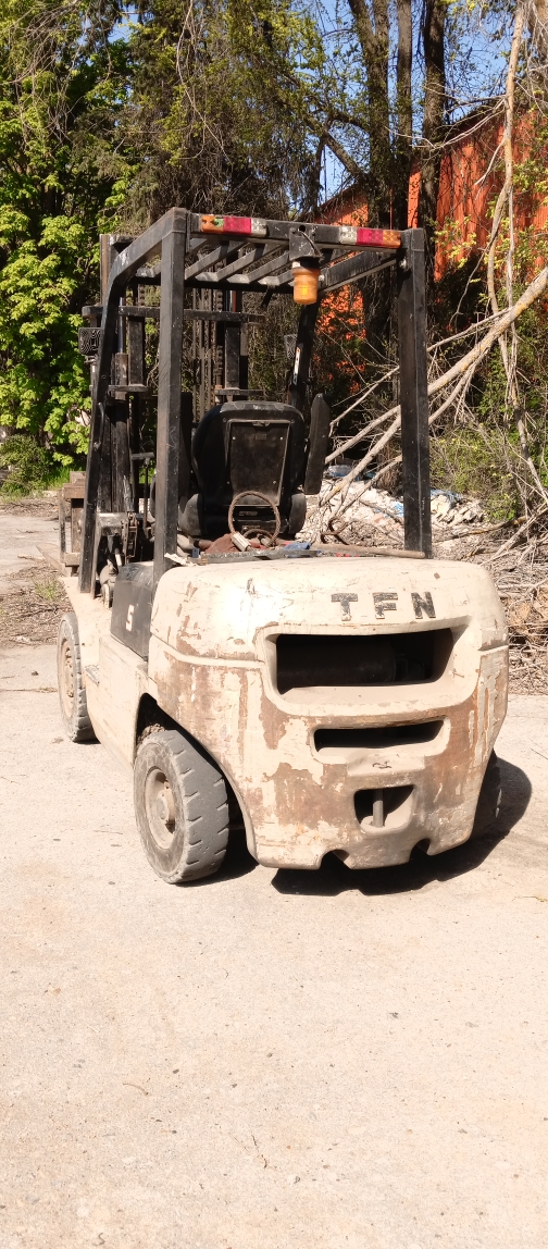 Погрузчик TPN CPCD25-AG2, 2021 г.в., г/н 4069OM61, VIN G5BAj8503, имеет повреждения ЛКП, царапины, коррозия, состояние удовлетворительное, в рабочем состоянии, самоходная машина в загрязненном состоянии, гаражное хранение отсутствует, должник ООО ГРИНТЭК (ИНН 6143097168), (Поручение ТУ Росимущества в РО от 01.07.2026 № 61-875-У). Адрес (местоположение): Ростовская область, г. Волгодонск, ул. Портовая, д. 17.
