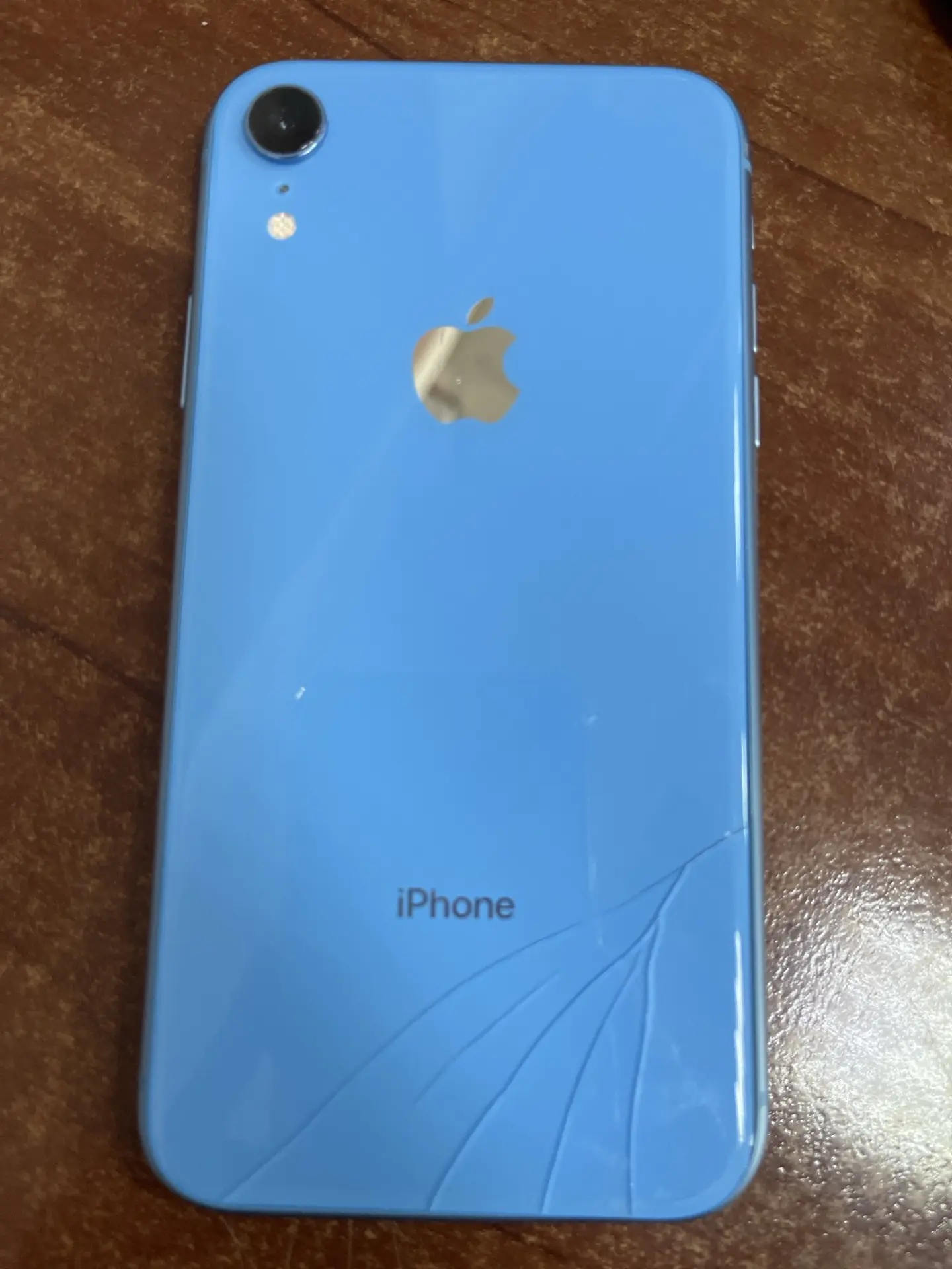 Два телефона Iphone