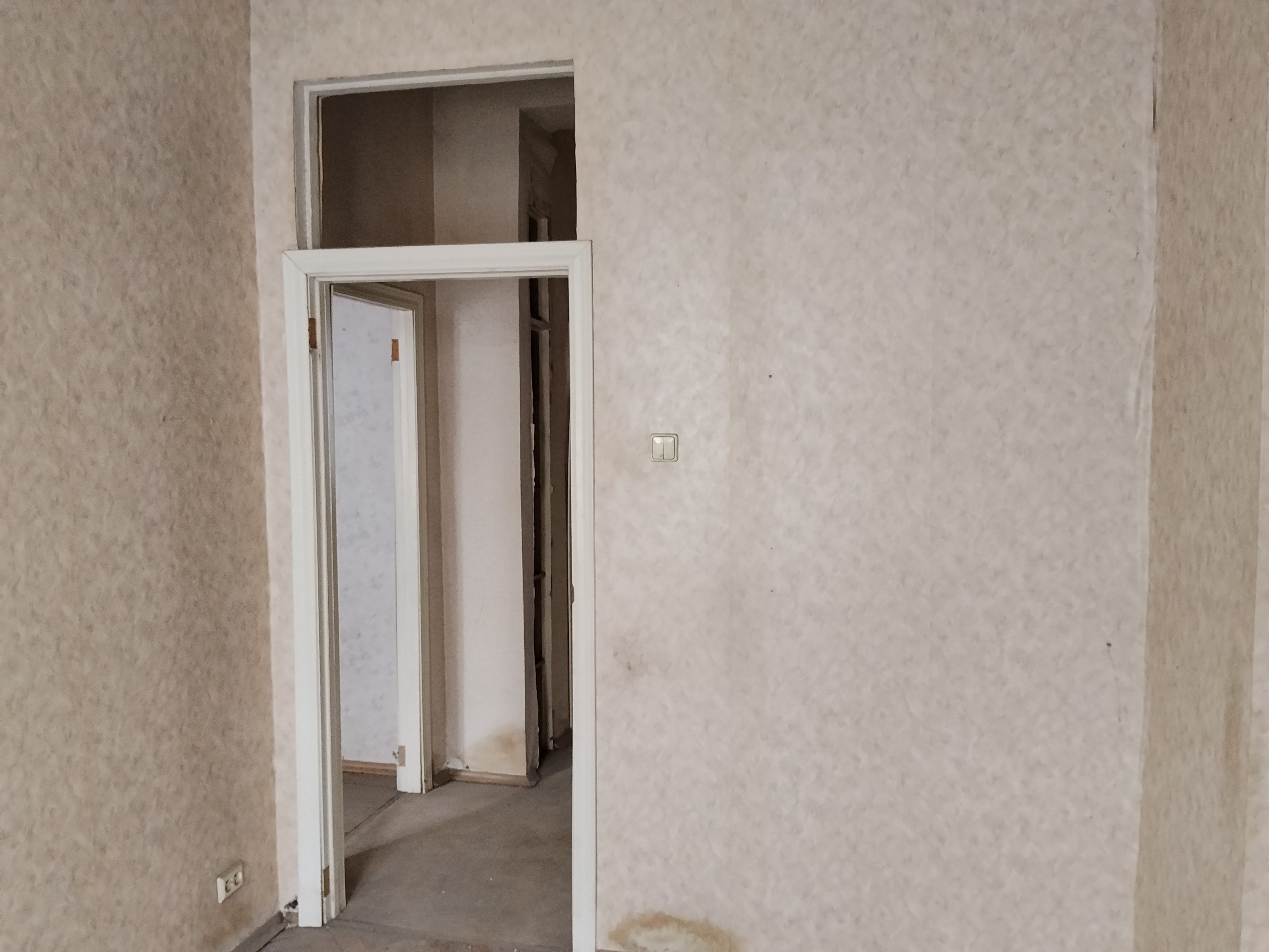 Продажа имущества, находящегося в собственности города Москвы, жилое помещение по адресу: г. Москва, ул. Студенческая, д. 42, кв. 135, общей площадью 64,9 кв. м (этаж № 3), кадастровый номер: 77:07:0007002:6000