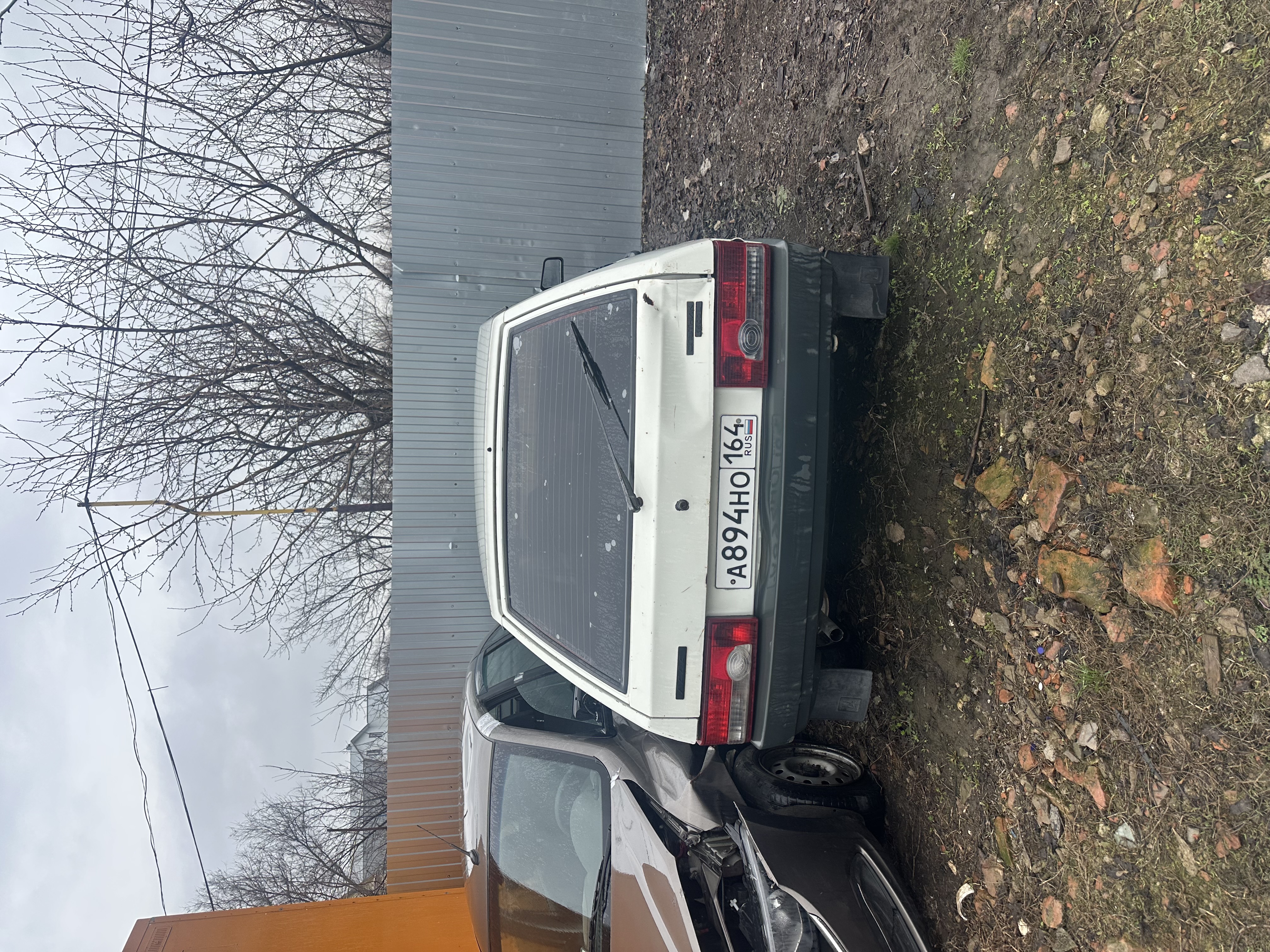 Лот №18 - Автомобиль ВАЗ 21083, 1990 г.в. (64-010238)