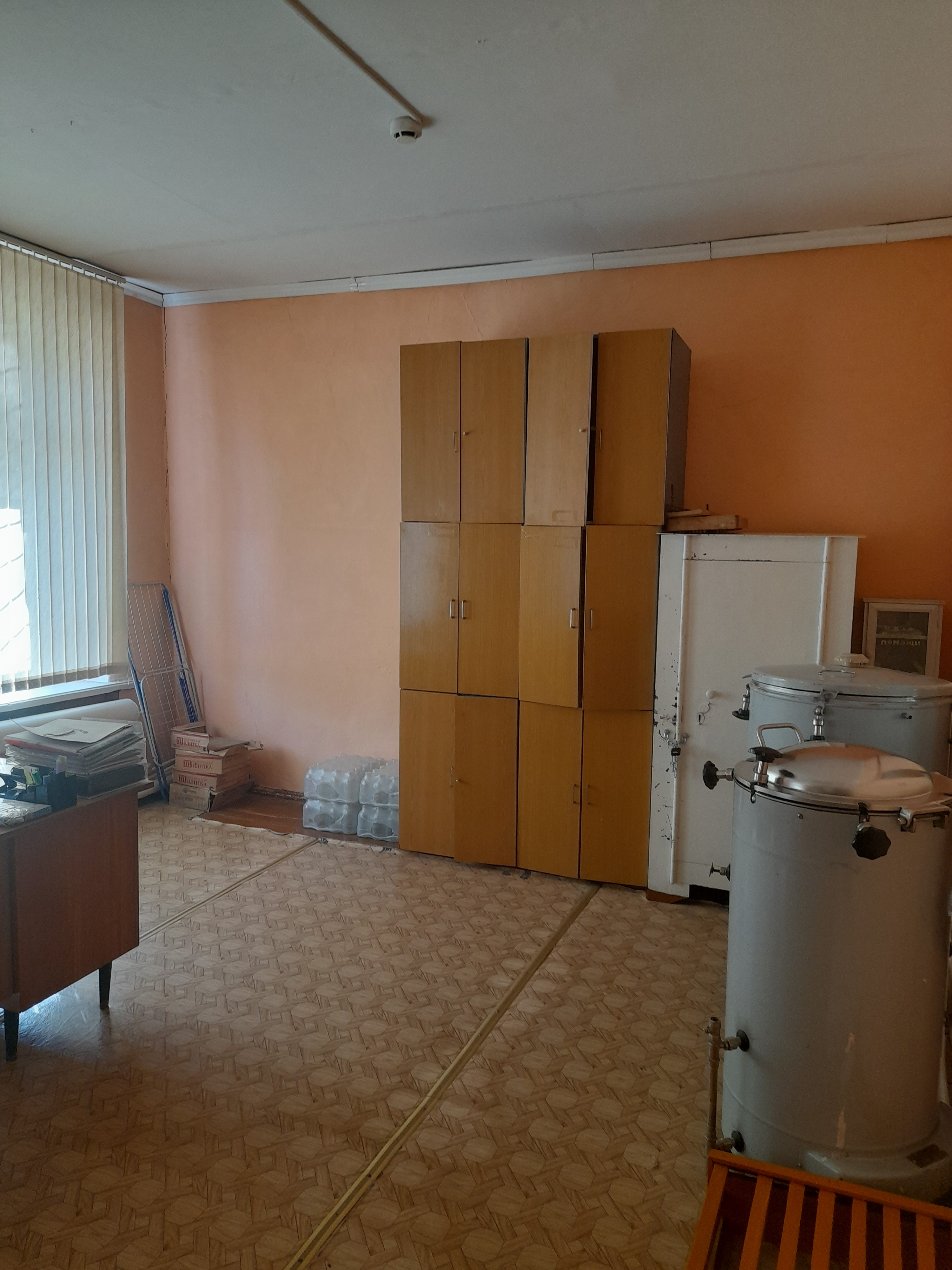 Нежилое помещение, расположенное в части здания аптеки по адресу Бичурский район, с.Бичура, ул.Ленина241. Помещение № 6 (1 этаж). Кадастровый номер: 03:03:050163:769.