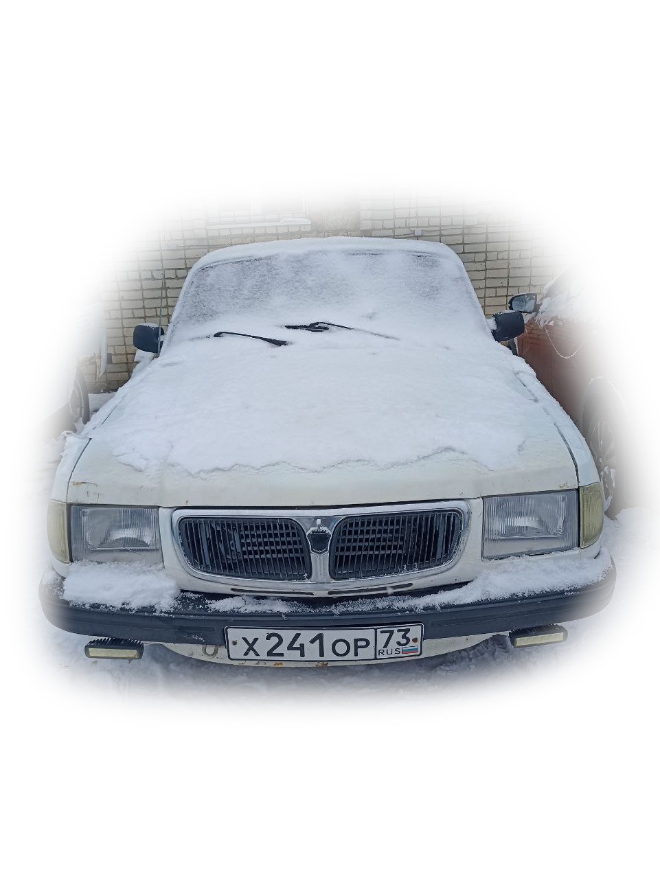 Автомобиль марки ГАЗ 3110 (241)