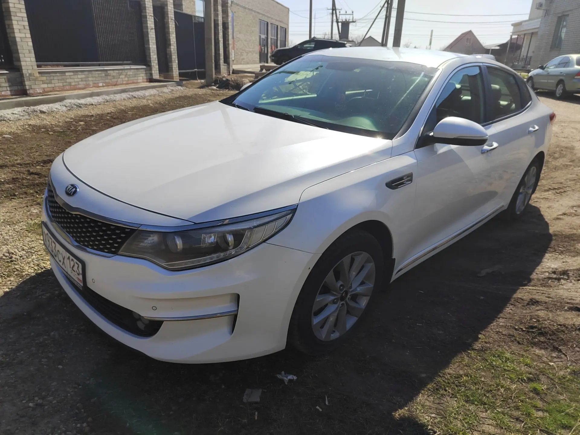 Д-к Носовский А.В. А/м KIA JF (Optima), г/в 2017, г/н Х933СХ123, VIN XWEGU413BH0002769. Обременение: залог,арест, н/ц 1 973 857,00 руб., з-к 394 771,00 руб., ш/а 19 739,00 руб.