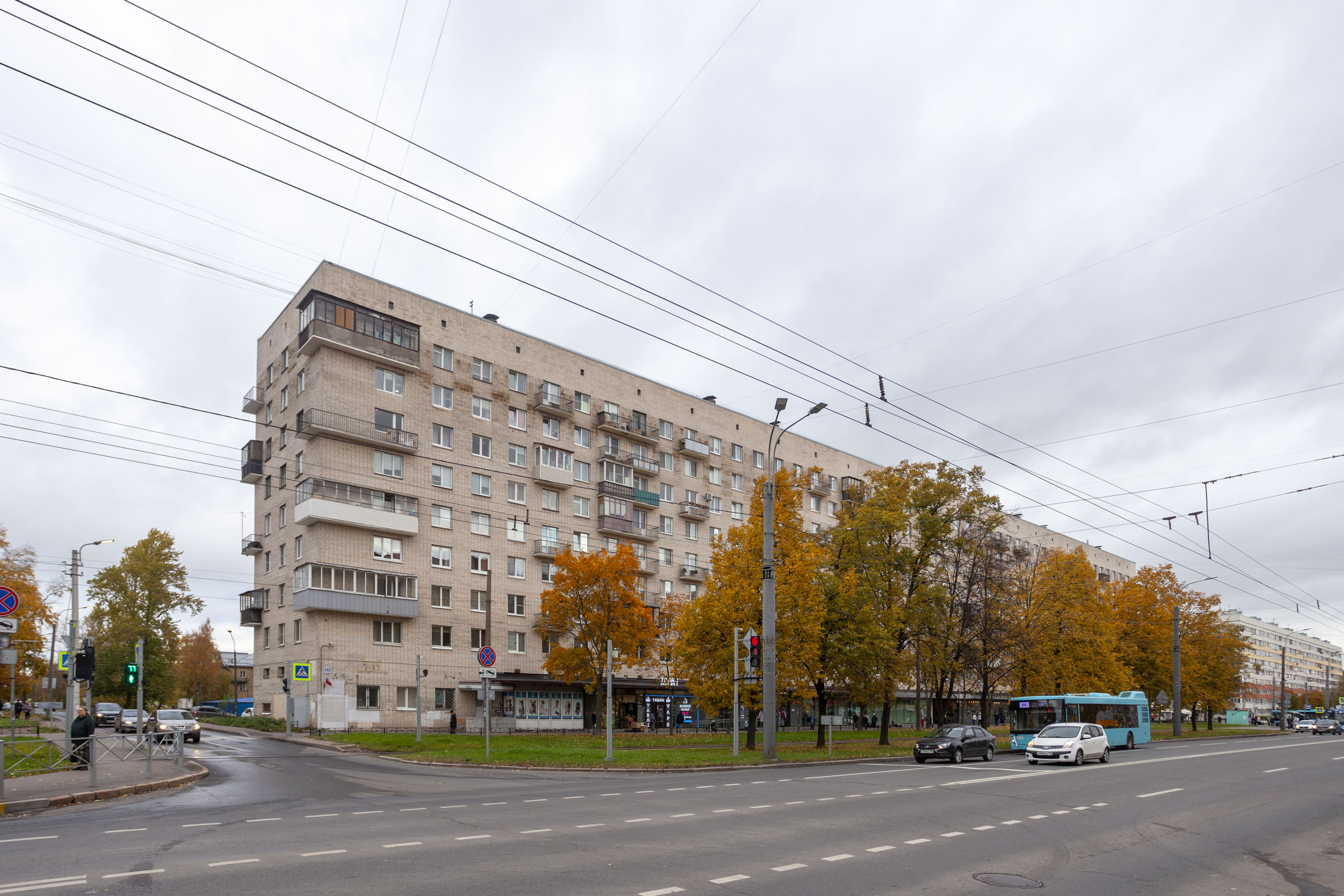 Объект нежилого фонда - нежилое помещение по адресу: Санкт-Петербург, пр. Ветеранов, д. 141, корп. 1, литера А, помещение 15Н