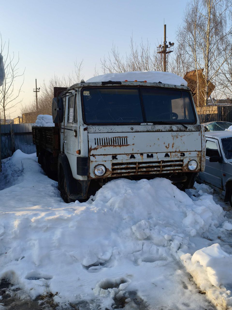 Лот №9 грузовая машина КАМАЗ, г/н Н522СР37, ключи и документы отсутствуют, имущество бывшее в употреблении, отсутствует VIN номер, работоспособность не проверялась, регистрационный номер АС ПИБИ 37-005402-1