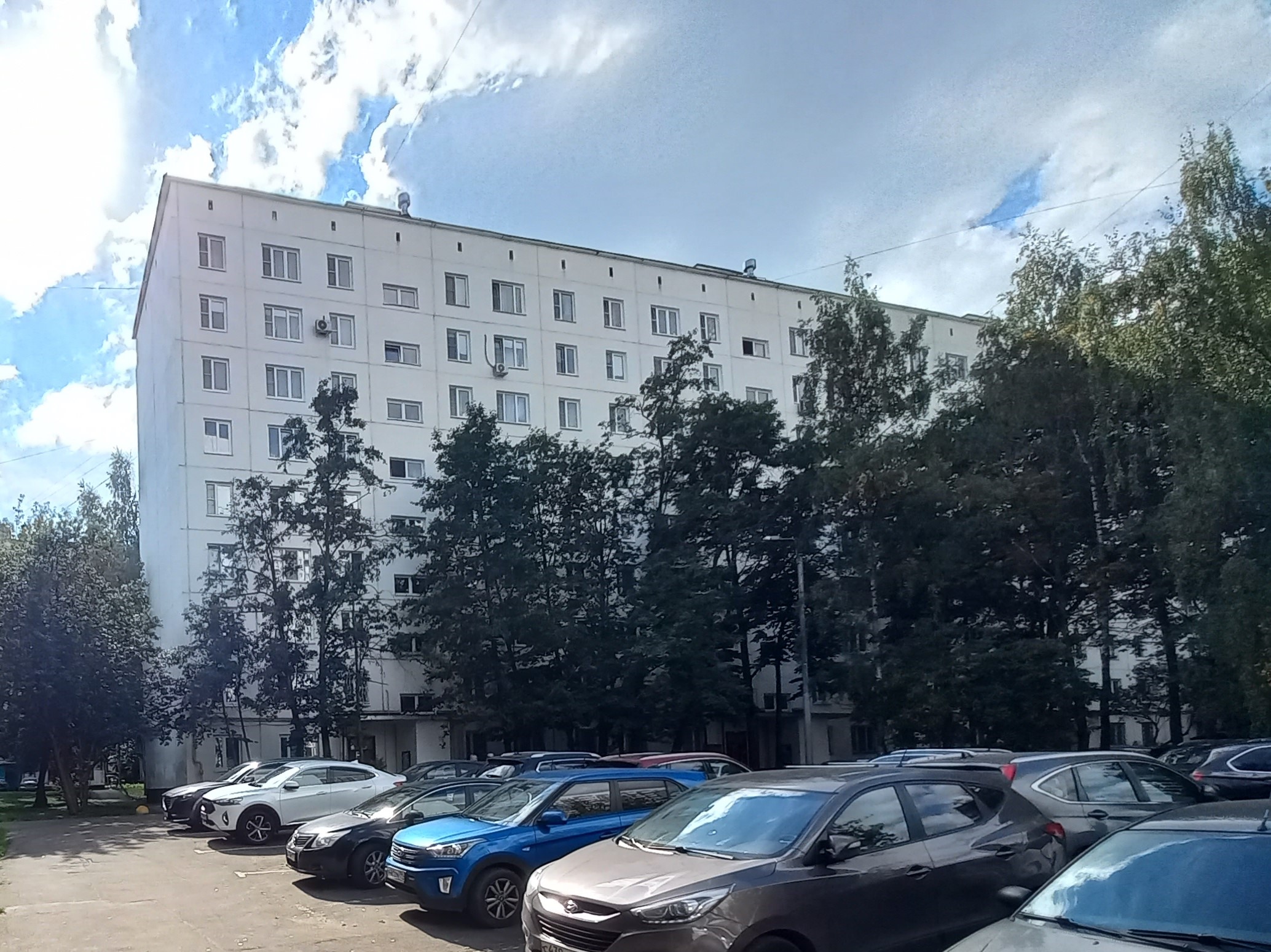 Продажа имущества, находящегося в собственности города Москвы: жилое помещение по адресу г. Москва, ул. Чертановская, д. 49, к.2, кв. 4, общей площадью 59,8 кв. м, кадастровый номер 77:05:0008003:5527