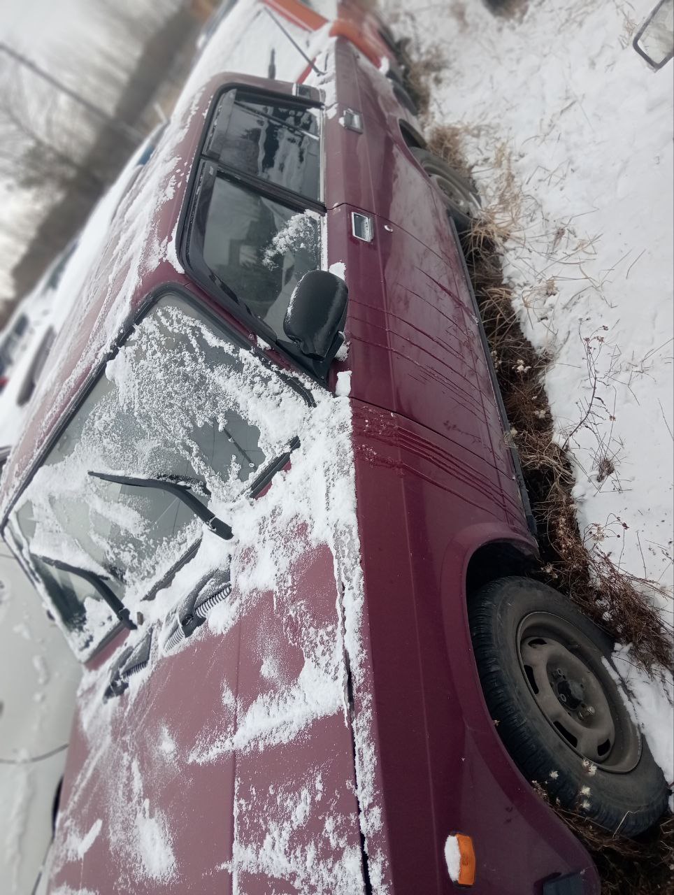 Автомобиль ВАЗ 21070, г/н Р223ТУ69, 2001г.в., VIN XTA21070021516588. Рабочее состояние, и комплектность автомобиля не проверялось. Находится в г. Минусинск, данное имущество обращено в доход государства (Документы, ключи, отсутствуют). Повторная публикация, в связи с отказом покупателя. (2362/25)