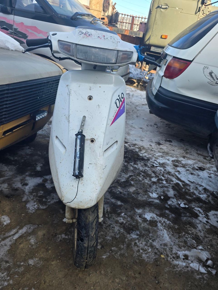 Мопед марки Honda Dio,1997 год выпуска, идентификационный № AF27 2442417, без государственного регистрационного знака.