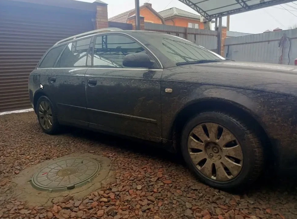 Автомобиль AUDI A4 2/0 TDI, 2005 г.в., цвет черный, регистрационный знак В423АТ180 rus, VIN WAUZZZ8E46A056766, бывший в эксплуатации, с видимыми повреждениями, дефектами, возможны скрытые повреждения и дефекты, с ключом от замка зажигания - 1 шт., свидетельством о регистрации ТС - 1 шт. Товары, задержанные таможенным органом (49з, 50з)