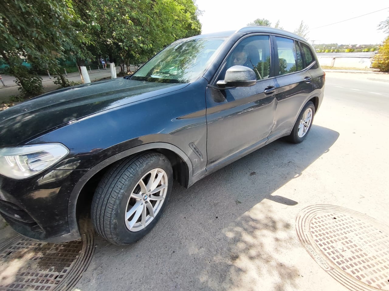 Легковой автомобиль (универсал) БМВ Х3 XDRIVE 20D, 2020 г.в., г/н M962AX761, VIN WBATX310209C87524, черного цвета, в рабочем состоянии, с левой стороны вмятина задней двери, на переднем бампере вмятина, должник ООО Медицина 21 ВЕК (ИНН 6167142910), (Поручение ТУ Росимущества в РО от 29.07.2026 № 61-1199-У). Адрес (местоположение): Ростовская область, г. Ростов-на-Дону, ул. Стартовая, 12.