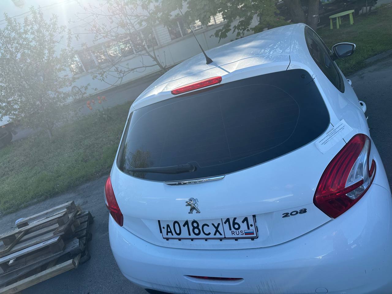 Легковой автомобиль Пежо 208, 2013 г.в., г/н А018СХ161, VIN VF3CC5FS9DT112126, белого цвета, имеются повреждения, в залоге, должник Шафирова Л.Н., (Поручение ТУ Росимущества в РО от 26.06.2026 № 61-796-У). Адрес (местоположение): Ростовская область, г. Ростов-на-Лону, ул. Доватора, 146Т.