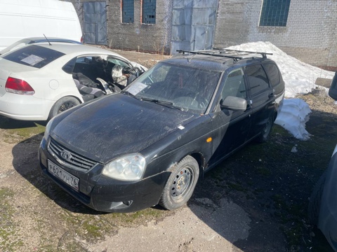 Лот №2 Автомобиль "Лада Приора" государственный регистрационный знак Р62УН76, VIN XTA217130D0100560, 2013 г.в. Бывший в употреблении, правоустанавливающие документы и ключи отсутствуют. Транспортное средство находится в залоге. Залогодержатель АО «Тинькофф Банк». Сумма задолженности не установлена, номер АС ПИБИ 76-010678-1.