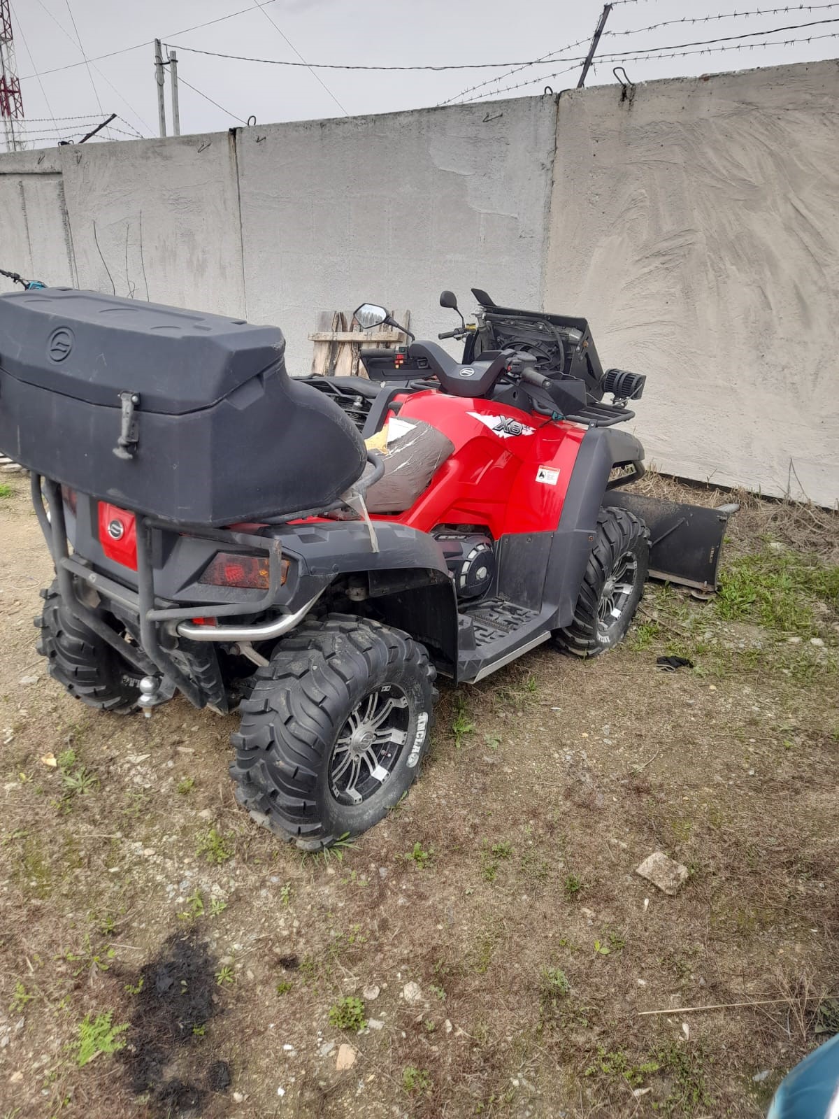 Снегоболотоход марки "CFMOTO TERRALANDER 800" без г/н