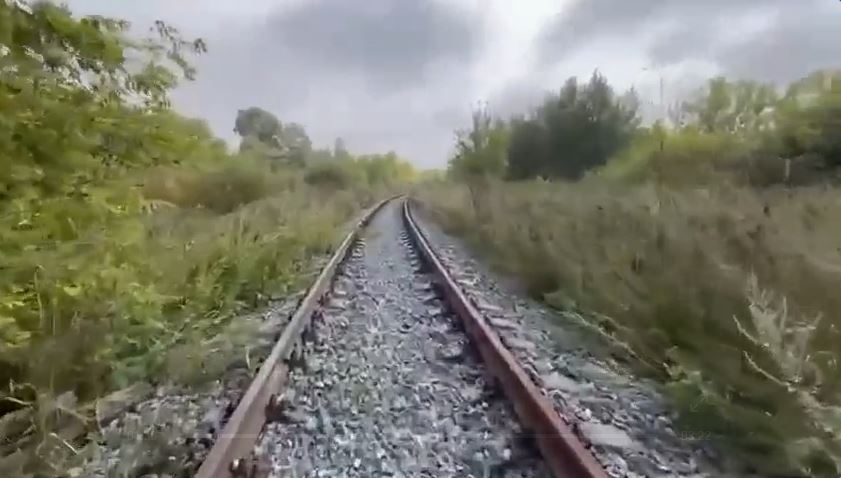 Железнодорожный путь протяженностью 627 км по адресу: Кемеровская область, г Ленинск-Кузнецкий (от конца железнодорожного пути Беловской дистанции пути до границы территории ЛКФ) с кадастровым номером 42:26:0101001:1501.