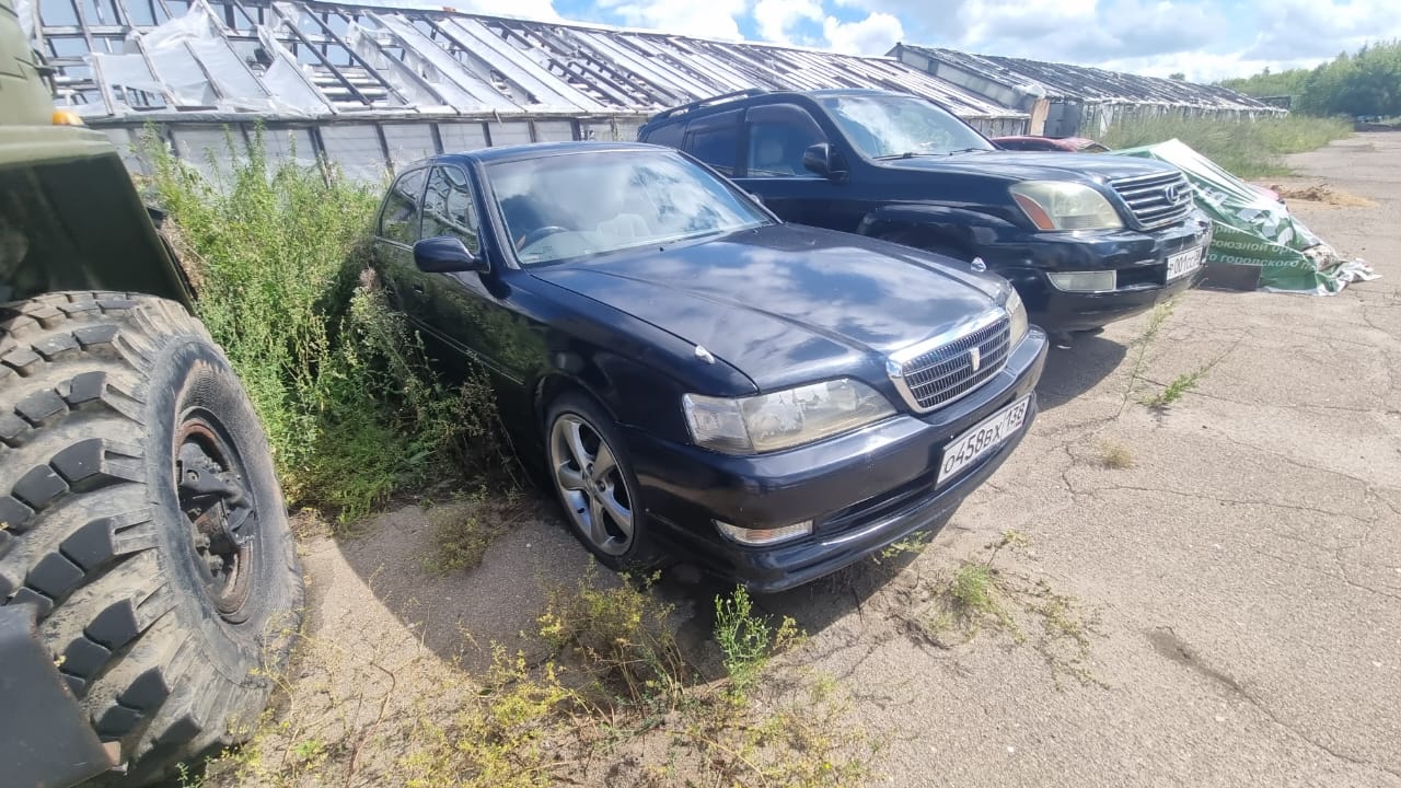 Автотранспортное средство Toyota Cresta, 1999 года выпуска, номер кузова (прицепа) GX1006144465.