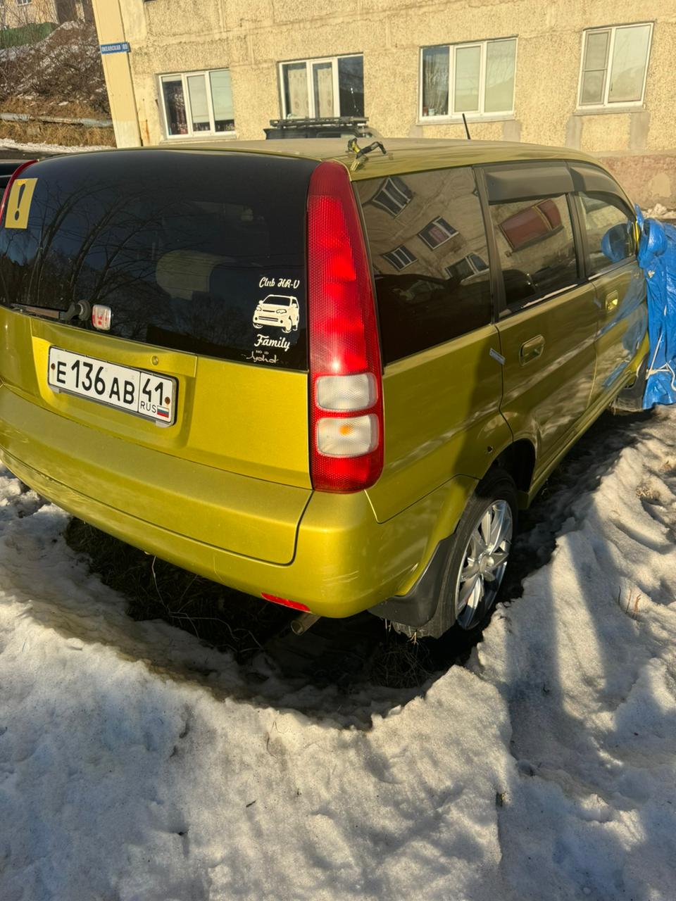 А/м "Хонда АшЭр-ВИ", г.р.з. Е 136 АВ 41rus, 1999 г.в.