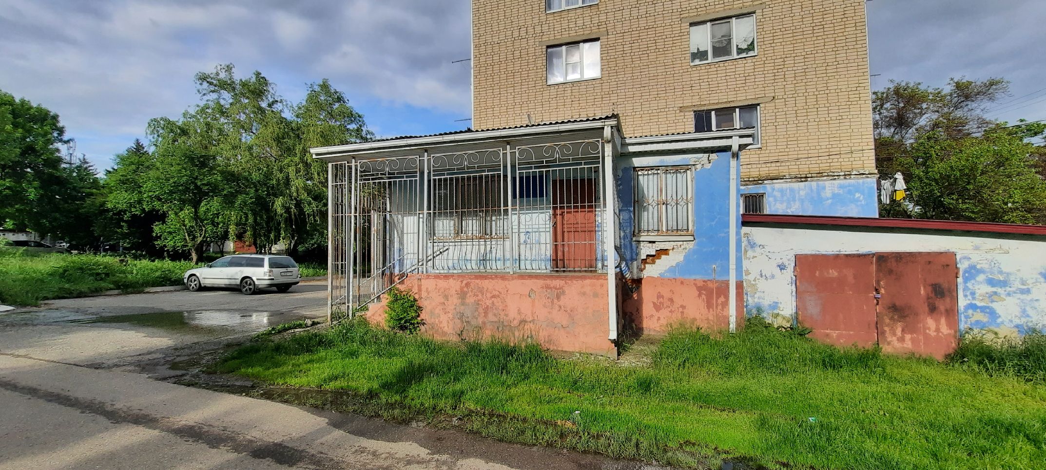 Гараж, назначение: нежилое, площадь: 22,8 кв.м, количество этажей: 1, в том числе подземных: 0, кадастровый номер: 09:02:0000000:14868, РНФИ П12090000851, расположенный по адресу: Карачаево-Черкесская Республика, Прикубанский район, п. Кавказский, ул. Балахонова, д. 1