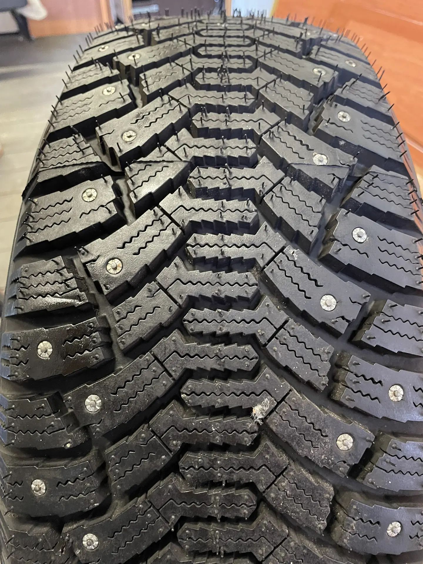 Автомобильная зимняя шина CORDIANT Polar 215/55 R16