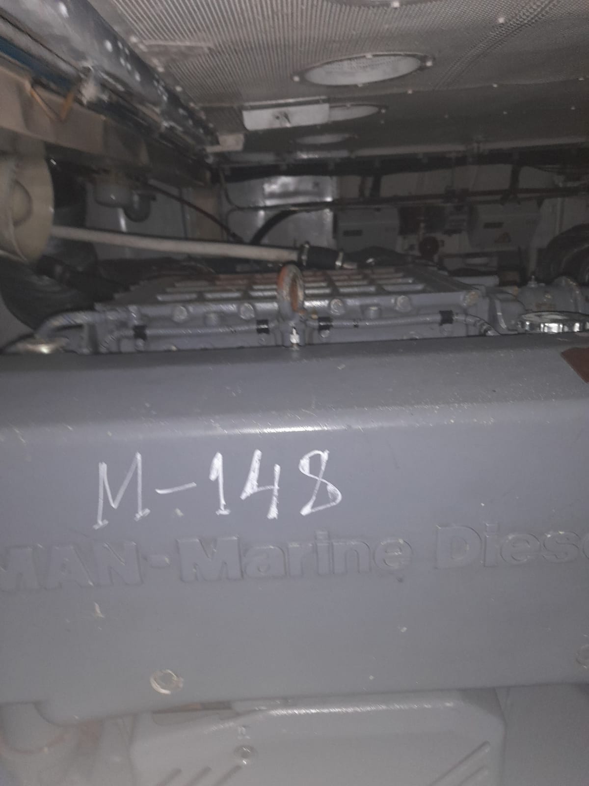 Дизель судовой мощностью 809 кВт (1100 л.с.), заводской номер 70134628023446