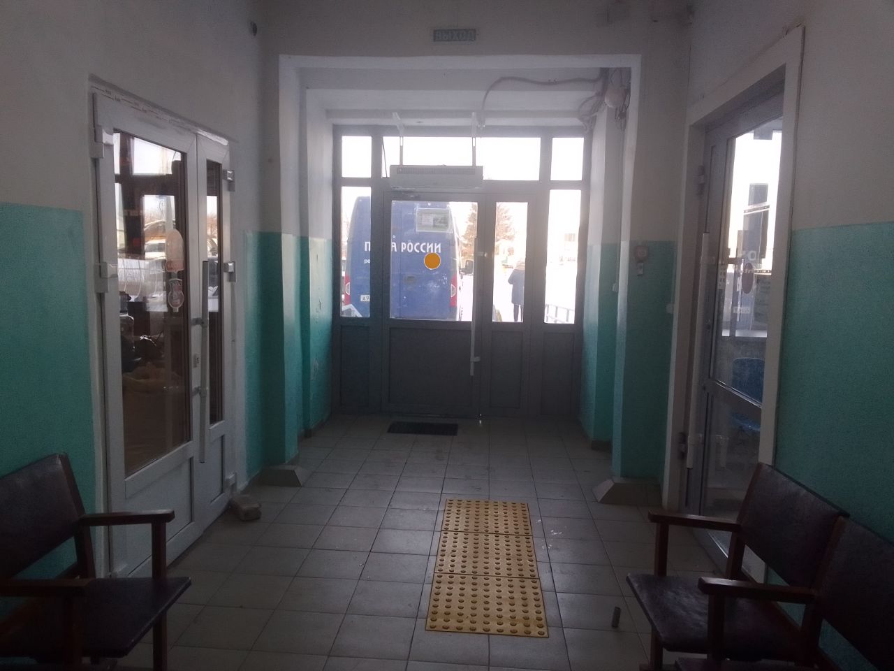 Лот № 1 Объект аренды, площадь 68,00 кв.м., номер помещения на поэтажном плане: 2 этаж, помещения № 2, 3, 6, 8, 41, 39, адрес (местонахождение) объекта: Россия, Курганская обл., Сафакулевский район, с. Сафакулево, ул. Чапаева, д. 4