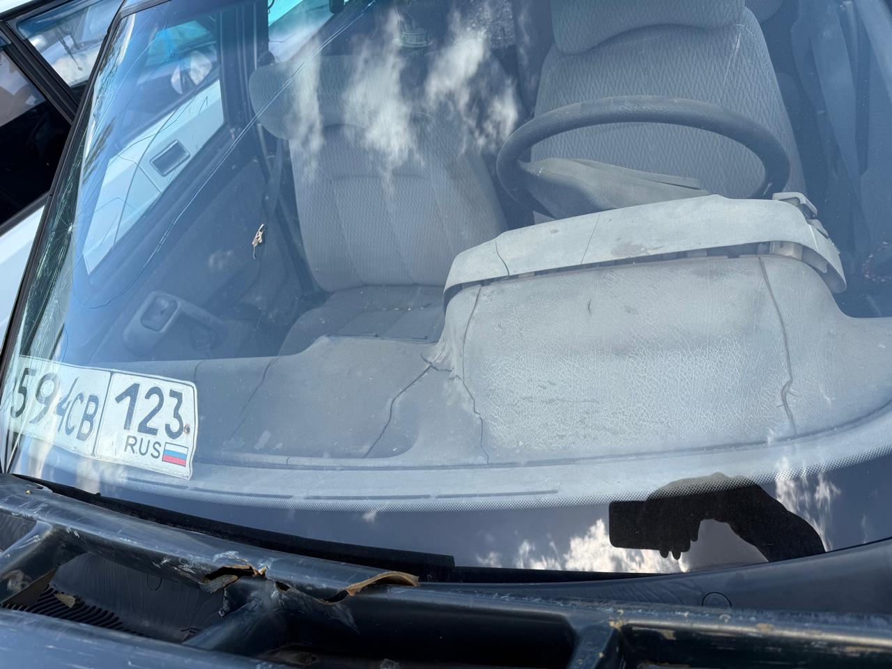 Легковой автомобиль отечественного производства, ВАЗ 21120, гос.рег.знак: В594СВ123, VIN (XTA21120040187416), год выпуска 2003. Документы отсутствуют.