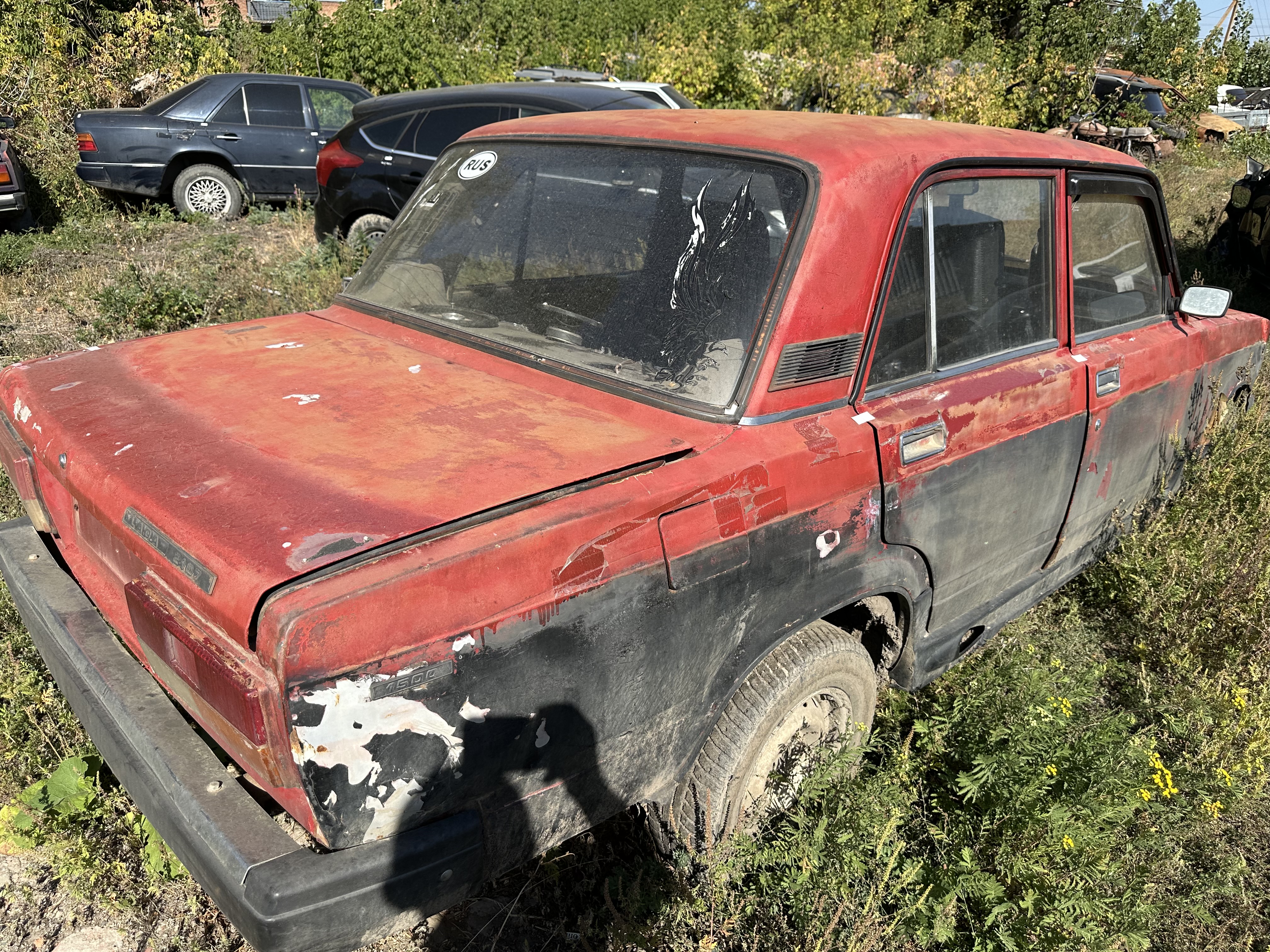 Автомобиль ВАЗ 2107, г/н С043НК/161 регион, 2003 г.в., красного цвета, VIN XTA21074031768314, с признаками эксплуатации, с видимыми дефектами и механическими повреждениями, возможны скрытые повреждения и дефекты. Имущество, обращенное в собственность государства (1840)