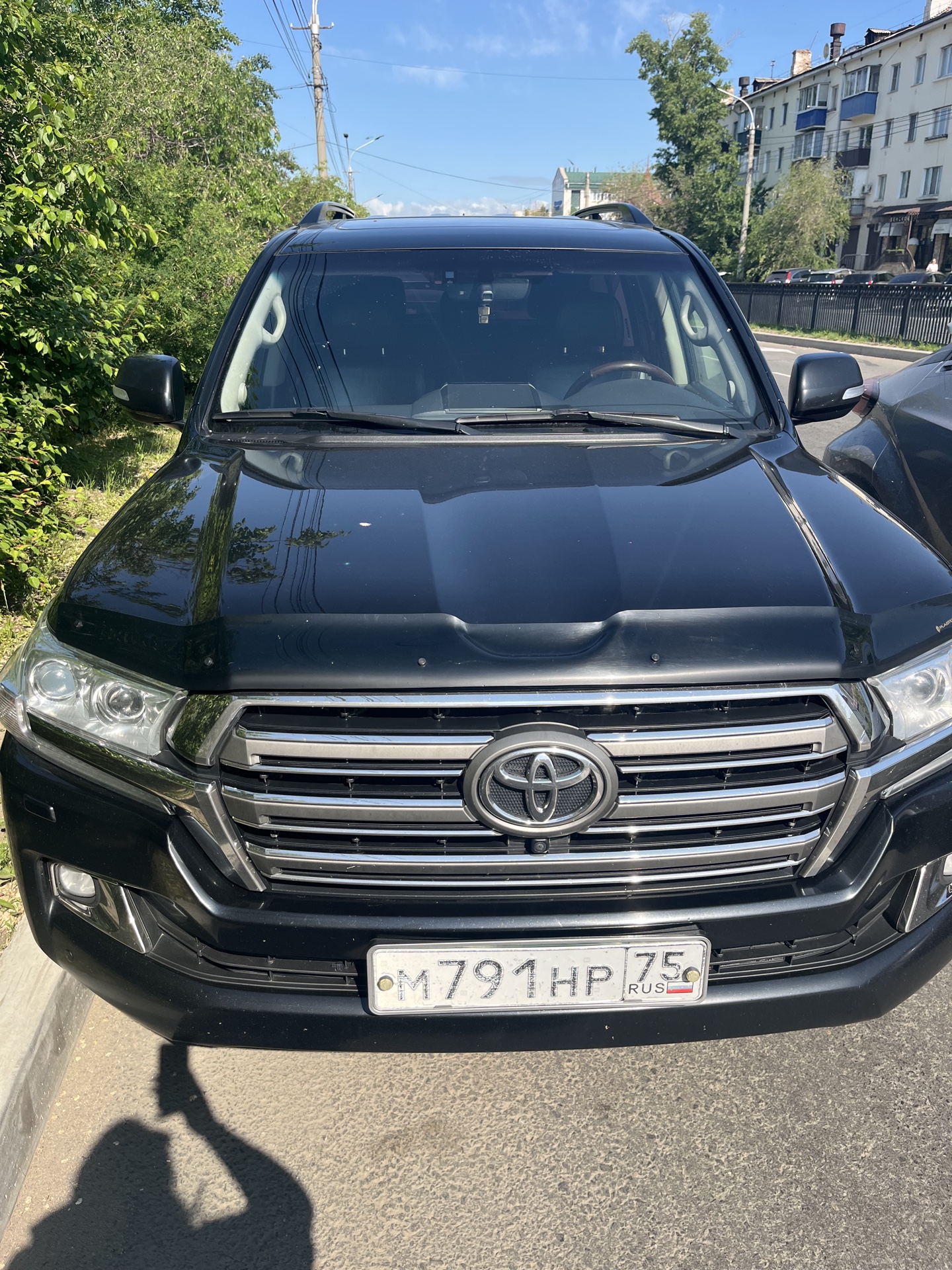 Легковой универсал ТОЙОТА; LAND CRUISER 200; 2015 г.в., г/н М791НР75, цвет черный, VIN: JTMCV02J604184552, номер шасси (рамы): JTMCV02J604184552. ТС не имеет видимых повреждений, автомобиль в рабочем состоянии.