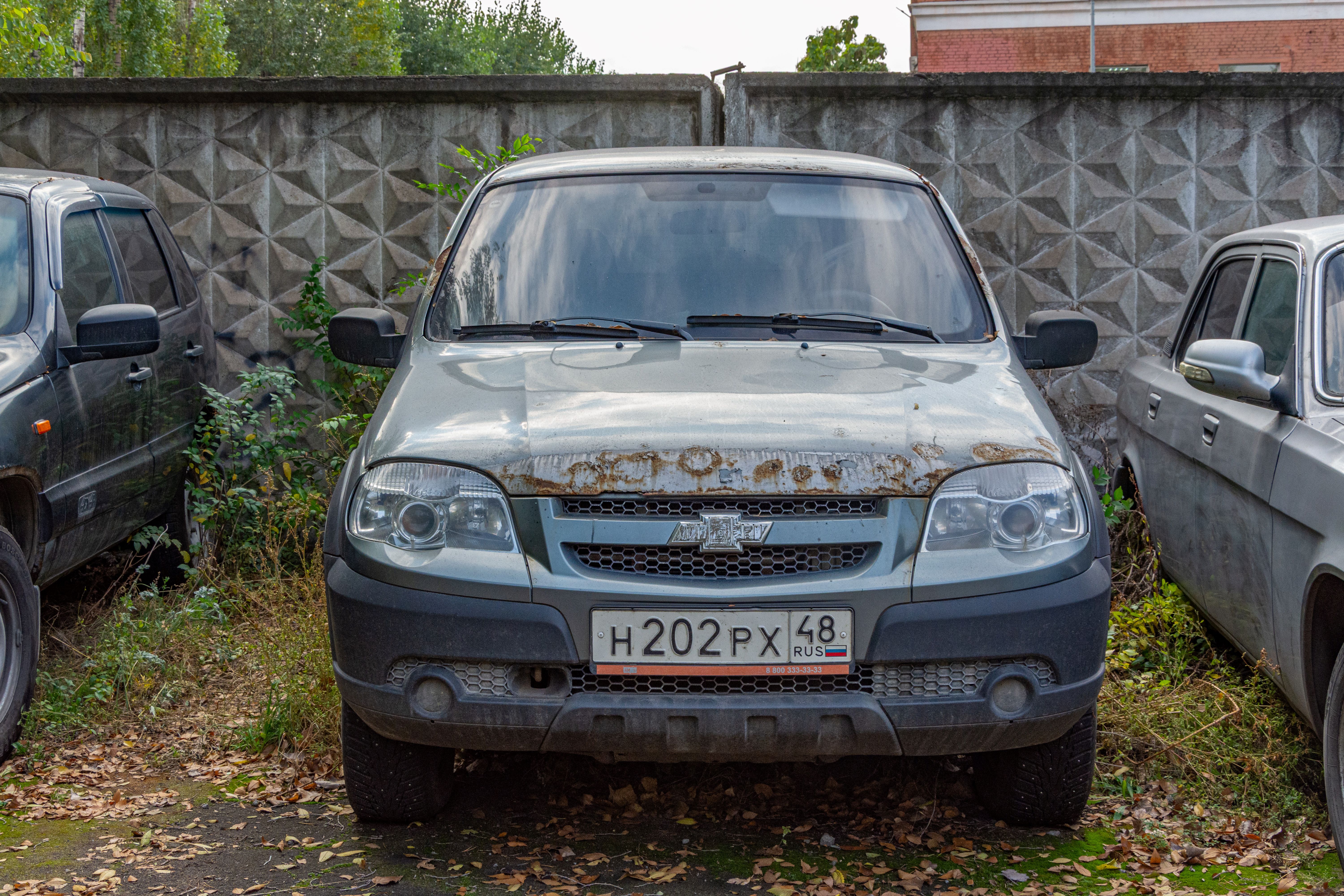 Автомобиль легковой, марка, модель ТС: CHEVROLET NIVA, 212300-55; 2011 года выпуска, идентификационный номер (VIN): X9L212300С0374868; модель и номер двигателя – 2123, 0388102, цвет кузова – темно-серый металлик по адресу: Липецкая обл., г. Липецк, ул. 9 Мая, д.20а