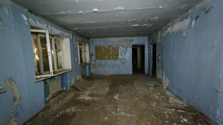 Учебный корпус № 2, кадастровый номер 33:03:000902:120, расположенный по адресу: Российская Федерация, Владимирская область, м.о. Кольчугинский, п. Бавлены, ул. Мира, д. 4А, площадью 1247,8 кв.м, с земельным участком, кадастровый номер 33:03:000911:29, расположенным по адресу: местоположение установлено относительно ориентира, расположенного в границах участка. Почтовый адрес ориентира: обл. Владимирская, р-н Кольчугинский, МО Бавленское сельское поселение, п. Бавлены, ул. Мира, дом № 4А