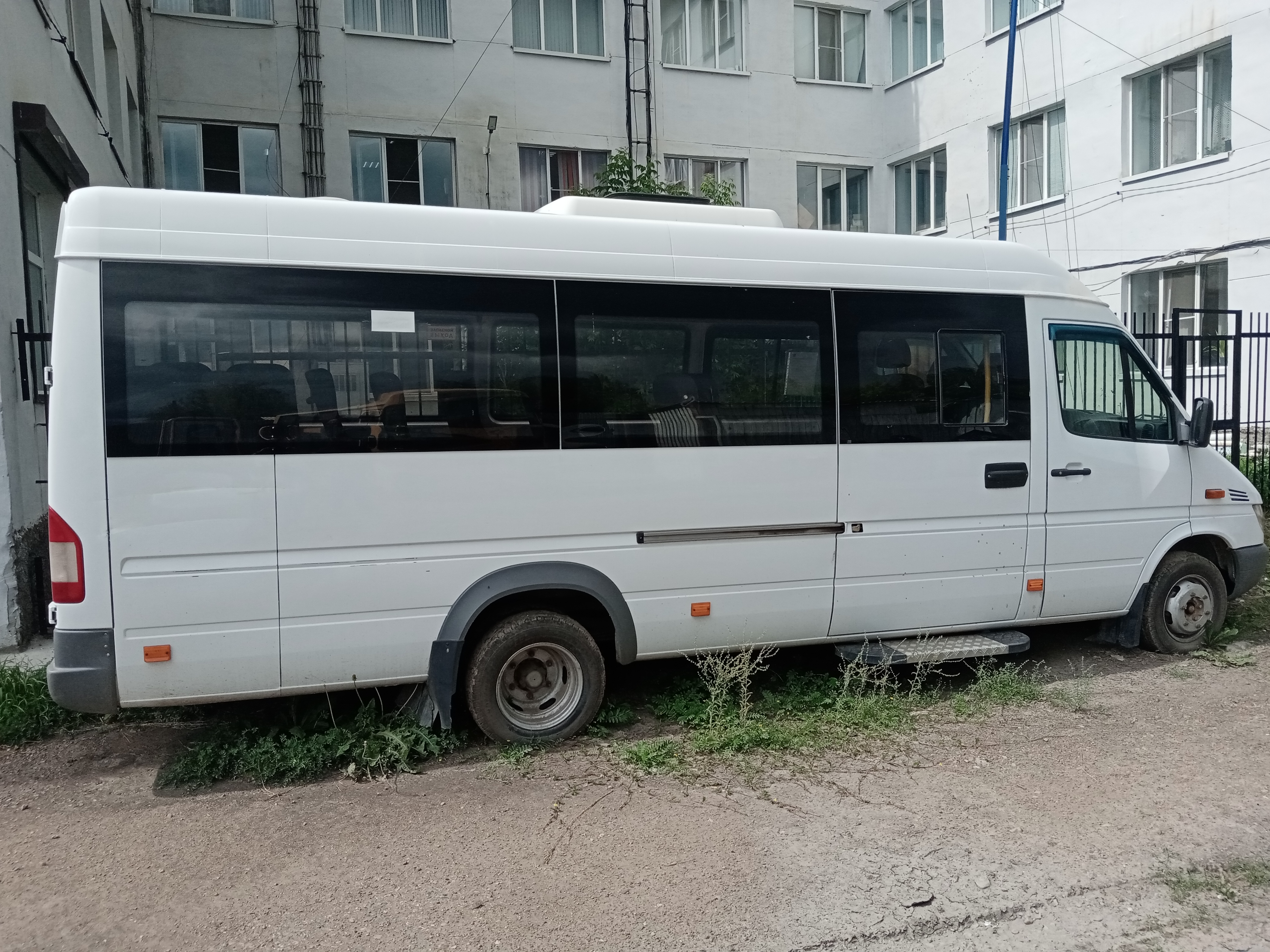 Транспортное средство: MERCEDES-BENZ-223237; Идентификационный номер (VIN): Z7C22323H0011307; Марка, модель ТС: MERCEDES-BENZ-223237; Наименование (тип ТС): Автобус; Категория ТС: D; Год изготовления ТС: 2017; Модель, № двигателя: 646701B0023937; Шасси (рама) №: отсутствует; Кузов (кабина, прицеп) №: XDN9098431B125323; Цвет кузова (кабины, прицепа): Белый; Мощность двигателя, л.с. (кВт): 109(80) кВт; Рабочий объем двигателя, куб. см.: 2148; Тип двигателя: дизельный; Разрешенная максимальная масс